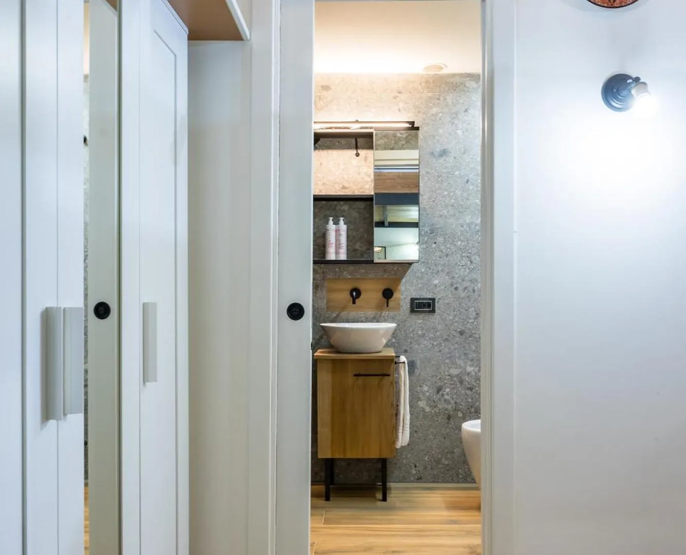 Industrial Ground Floor Studio By Wonderful Italy Apartment Naples