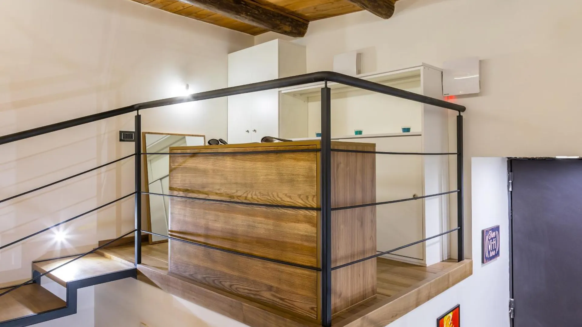 Industrial Ground Floor Studio By Wonderful Italy Apartment Naples 0*,