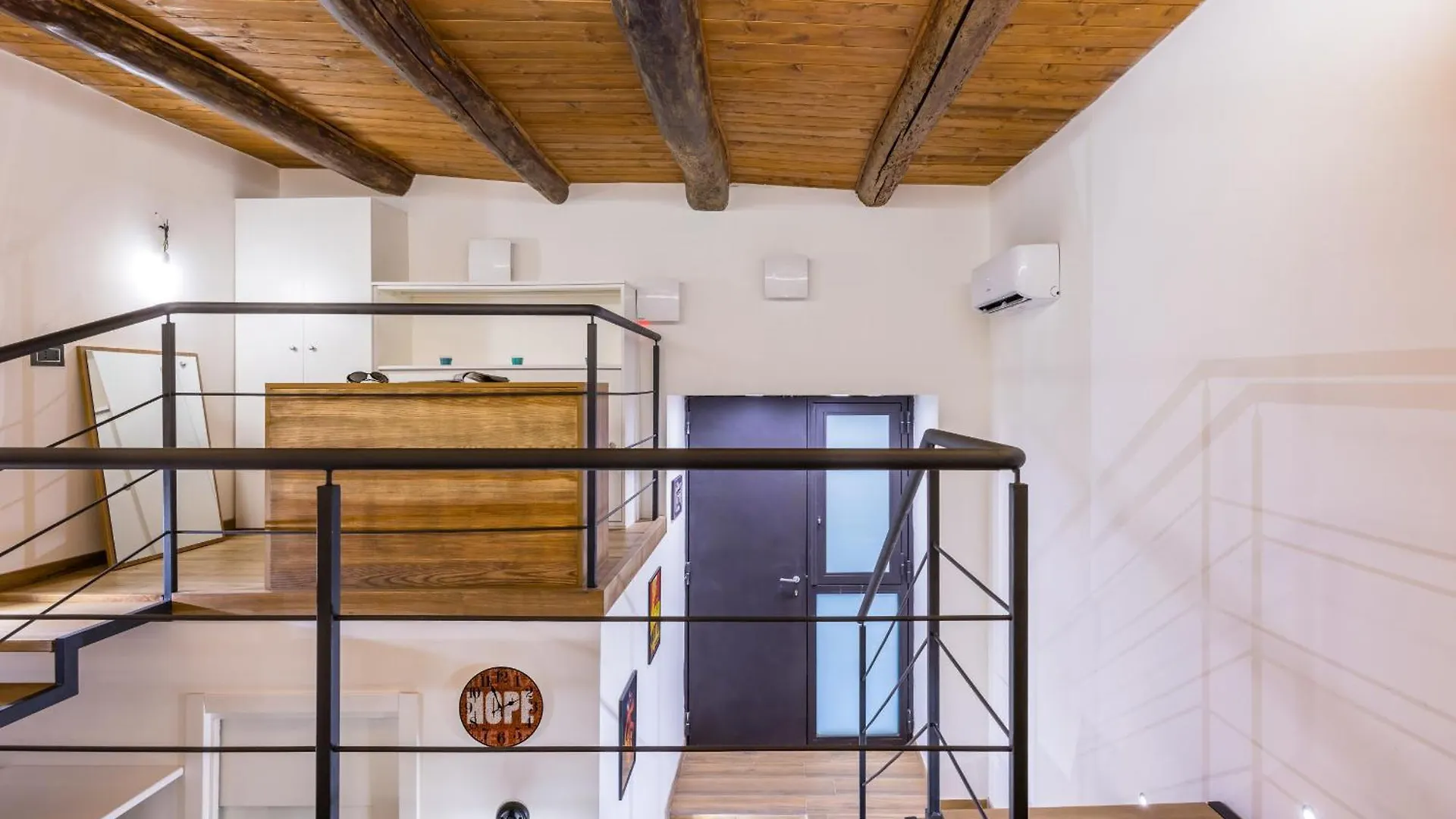 Apartment Ferienwohnung Industrial Ground Floor Studio By Wonderful Italy Neapel
