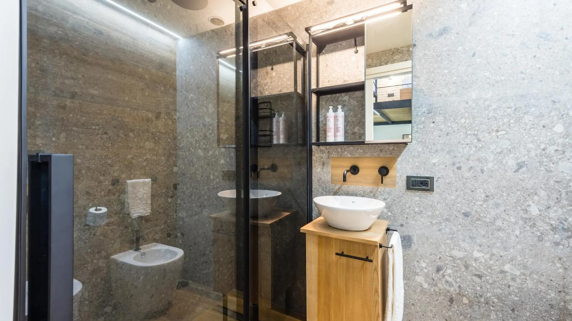 Ferienwohnung Industrial Ground Floor Studio By Wonderful Italy Neapel Italien