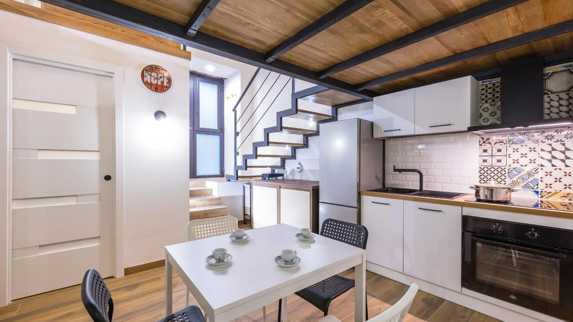 Ferienwohnung Industrial Ground Floor Studio By Wonderful Italy Neapel