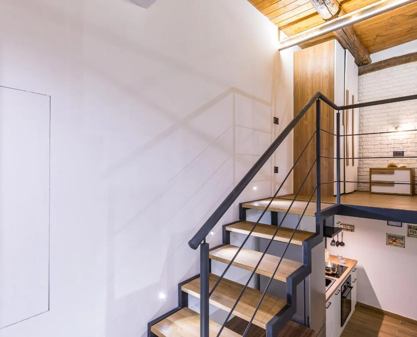 Industrial Ground Floor Studio By Wonderful Italy Apartment Naples